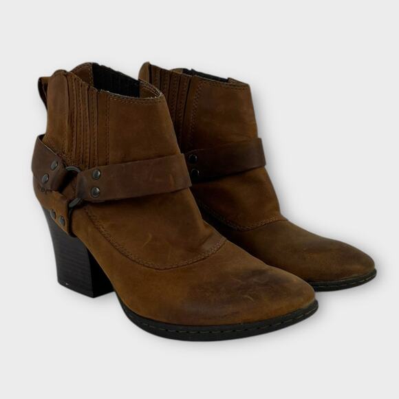 B.O.C Born Concept Distressed Leather Harness Buckle Ankle Bootie Size 9 - Picture 1 of 10